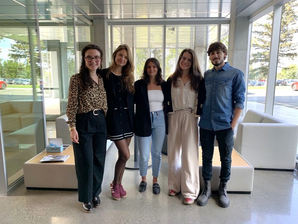 Les r&eacute;cipiendaires des bourses, de gauche &agrave; droite : Clara Visentin, Dejana Mirković Birta&scaron;ić, Janie Lamothe, Du&scaron;ica Terzić et Davide Ferrara