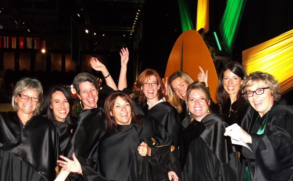 Sur la photo, huit dipl&ocirc;m&eacute;es de la promotion 2012 de la MEC&nbsp;: Lyne Tremblay (C&eacute;gep de Chicoutimi), Nathalie Martin (C&eacute;gep du Vieux-Montr&eacute;al), Suzanne Pitre (C&eacute;gep du Vieux-Montr&eacute;al), Sylvie Lussier (Coll&egrave;ge de Maisonneuve), Christiane Lagac&eacute; (C&eacute;gep de Victoriaville), Solange Bisson (C&eacute;gep Limoilou), France Th&eacute;berge (C&eacute;gep Limoilou), Caroline Harvey (C&eacute;gep Limoilou) et L&eacute;ane Arsenault, directrice de PERFORMA.