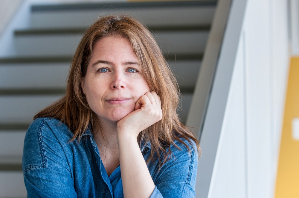 Christine Loignon, professeure au D&eacute;partement de m&eacute;decine de famille et de m&eacute;decine d&rsquo;urgence et responsable de la th&eacute;matique &Eacute;quit&eacute;, diversit&eacute; et inclusion (&Eacute;DI) au Bureau de la responsabilit&eacute; sociale (BRS) de la FMSS.