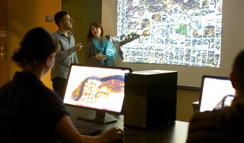 Chaque ann&eacute;e, des finissantes et finissants en g&eacute;omatique appliqu&eacute;e &agrave; l&rsquo;environnement terminent leur formation en abordant des probl&eacute;matiques sp&eacute;cifiques.