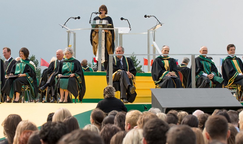 La rectrice Luce Samoisette remettra les titres de professeurs &eacute;m&eacute;rites durant la c&eacute;r&eacute;monie principale.