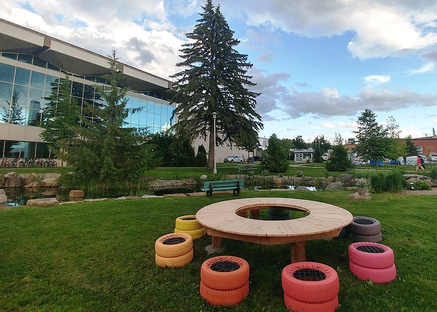 Gu&eacute;ridon, une &oelig;uvre d&rsquo;art cr&eacute;&eacute;e par des &eacute;tudiantes et des &eacute;tudiants en arts visuels &agrave; l'UdeS