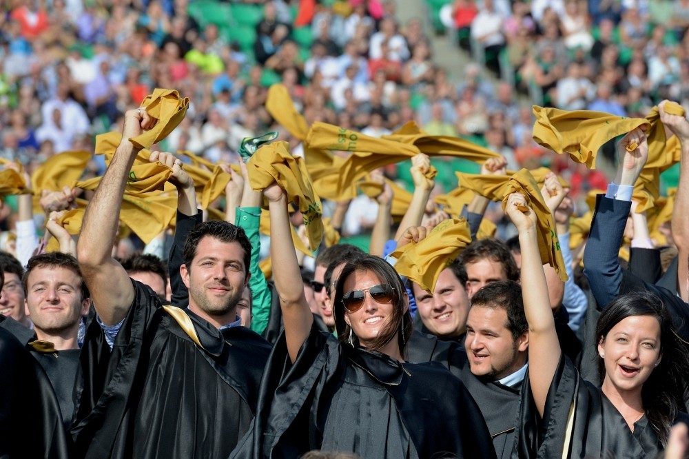 Les dipl&ocirc;m&eacute;es et dipl&ocirc;m&eacute;es 2013 ont franchi une &eacute;tape importante de leur vie, le 21&nbsp;septembre.