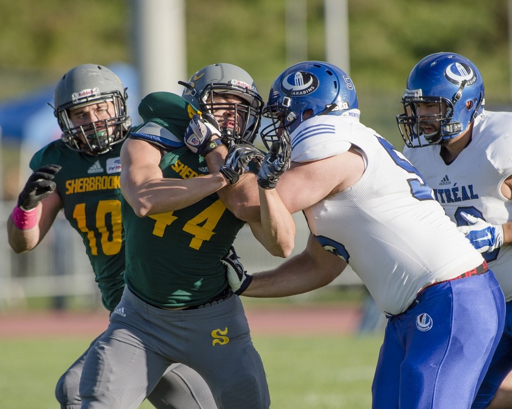 Toutes les parcelles de terrain ont &eacute;t&eacute; ch&egrave;rement gagn&eacute;es samedi, au stade de l'UdeSm lors du duel Carabins-Vert & Or.