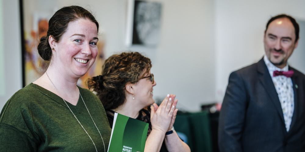 Suzanne Champoux-Williams a re&ccedil;u le Prix Th&eacute;r&egrave;se-Audet 2026 lors de la c&eacute;r&eacute;monie de cl&ocirc;ture de la Semaine de la recherche en lettres et sciences humaines.