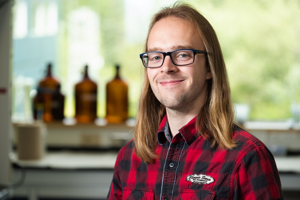 Simon Boudreault, doctorant en biochimie au D&eacute;partement de biochimie