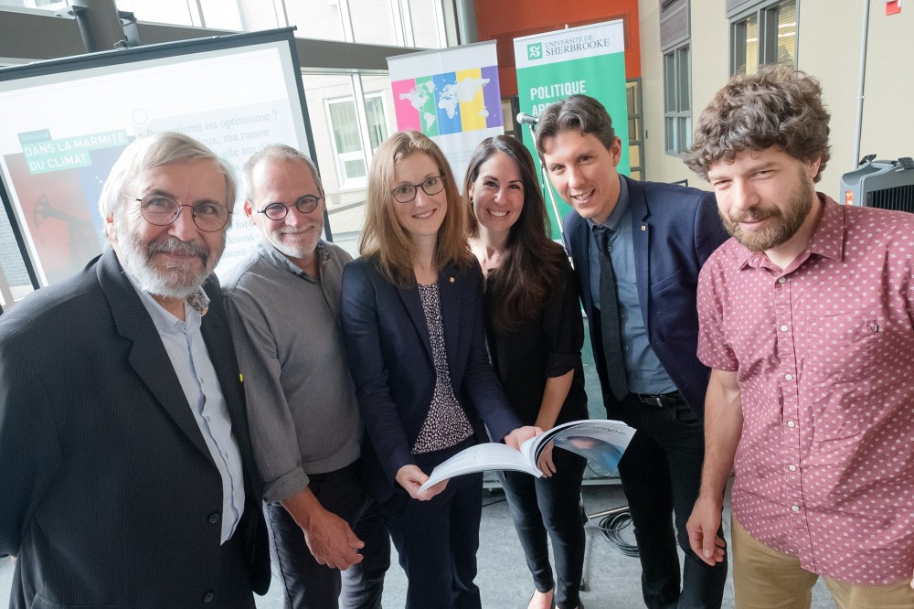 Le journaliste scientifique Yanick Villedieu &eacute;tait pr&eacute;sent lors du lancement pour donner une conf&eacute;rence. Le Pr Alain Webster, la Pre Annie Chaloux, Catherine Dussault Frenette, le Pr Gabriel Blouin-Genest et le Pr Dominique Gravel ont quant &agrave; eux particip&eacute; &agrave; la publication de la revue.