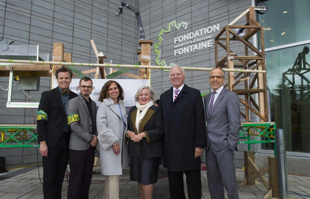 Inauguration du Studio de cr&eacute;ation - Fondation Huguette et Jean-Louis Fontaine. Pr Patrik Doucet, doyen de la Facult&eacute; de g&eacute;nie, Mathieu Labelle, pr&eacute;sident de l'AGEG, Sylvie Fontaine, Huguette Fontaine, Jean-Louis Fontaine et Pr Pierre Cossette, recteur de l'UdeS.