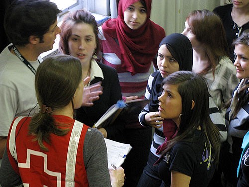 Les élèves de première secondaire de l'école Marie-Rivier de Drummondville ont joué le rôle de sinistrés le temps d'une journée.