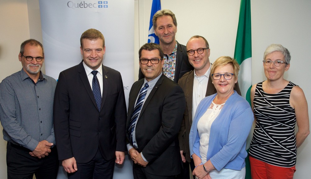 Plusieurs acteurs du milieu de la culture et de l&rsquo;&eacute;ducation &eacute;taient r&eacute;unis lors de l&rsquo;annonce officielle du projet de formation culturelle des futurs enseignants. De gauche &agrave; droite&nbsp;: Alain Webster, Luc Fortin, Serge Striganuk, Mario Tr&eacute;panier, Martin L&eacute;pine, Godelieve Debeurme et Christiane Blaser.