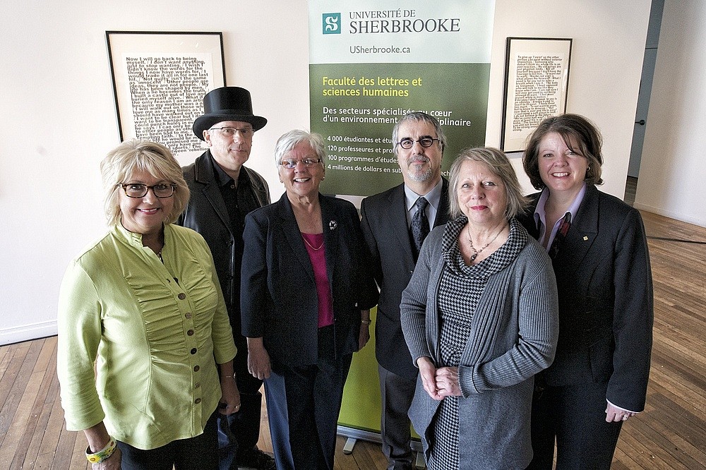Diane D&eacute;lisle, conseill&egrave;re municipale &agrave; la Ville de Sherbrooke; Andr&eacute; Marquis, directeur du D&eacute;partement des lettres et communications; Nicole St-Martin, pr&eacute;sidente de la Corporation de d&eacute;veloppement &eacute;conomique communautaire de Sherbrooke; Gilles Prince, pr&eacute;sident de Sporobole; Diane Boudreault, responsable du certificat en arts visuels; et Lucie Laflamme, vice-rectrice aux &eacute;tudes.