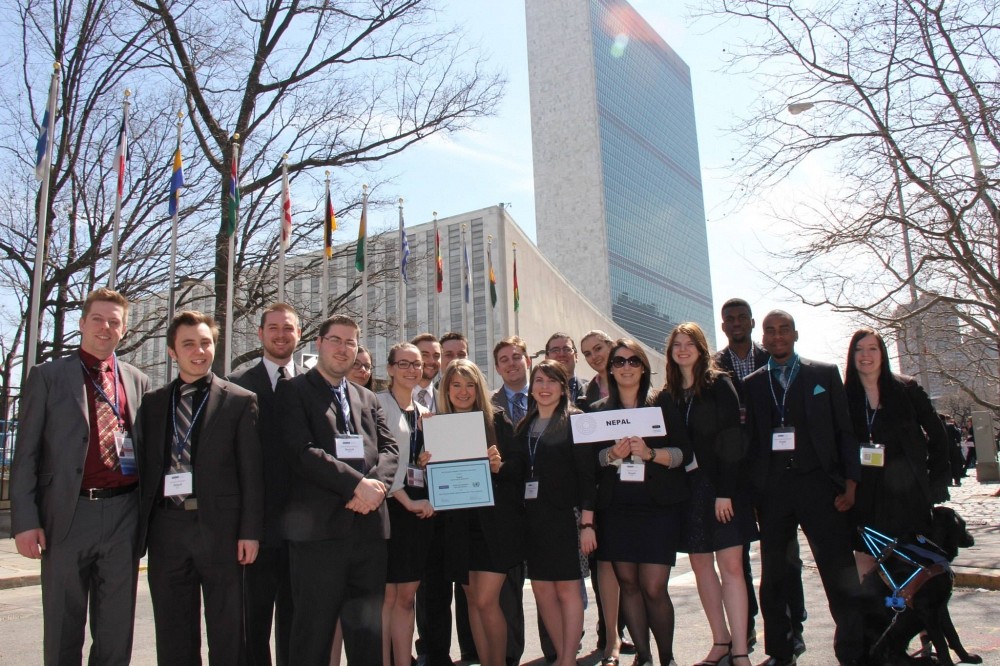 La d&eacute;l&eacute;gation 2014 de l'Universit&eacute; de Sherbrooke au National Model United Nations, la plus grande simulation au monde des travaux de l&rsquo;Organisation des Nations Unies.