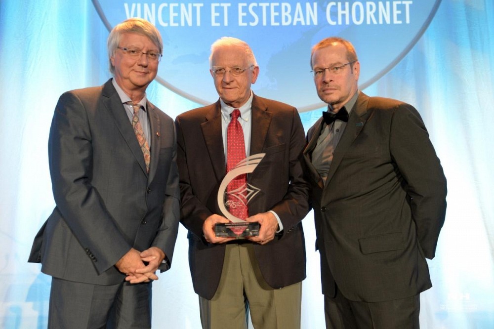 Gagnant, cat&eacute;gorie B&acirc;tisseurs - Entreprise innovante : Vincent Chornet, pr&eacute;sident et chef de la direction chez Enerkem,&nbsp;et&nbsp;Esteban Chornet, cofondateur et chef de la direction technologique chez Enerkem.