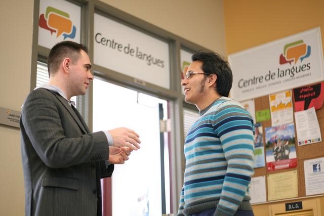 Le Centre de langues de l'Universit&eacute; de Sherbrooke est situ&eacute; au A3-200 (Facult&eacute; des lettres et sciences humaines).