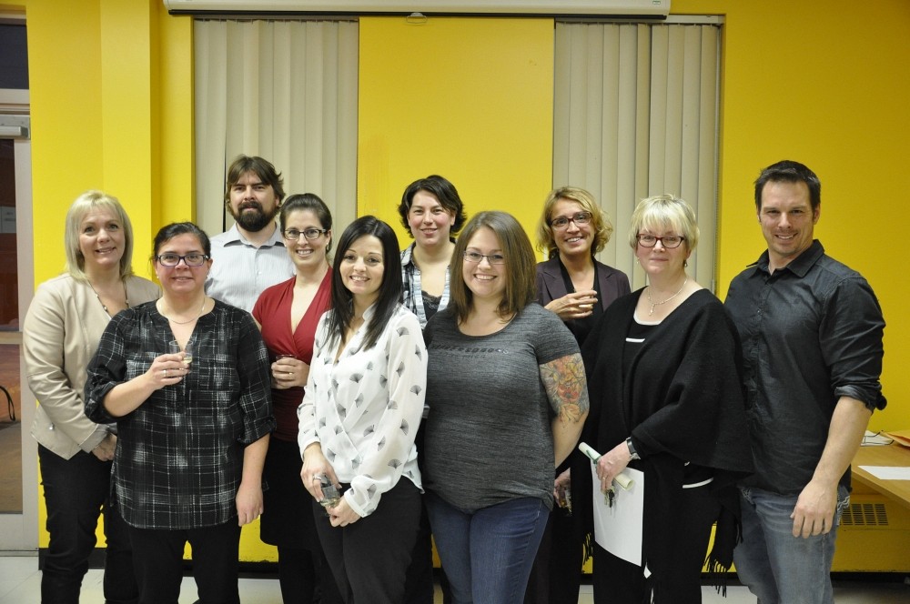 Les dipl&ocirc;m&eacute;es et dipl&ocirc;m&eacute;s pr&eacute;sents lors de la c&eacute;r&eacute;monie