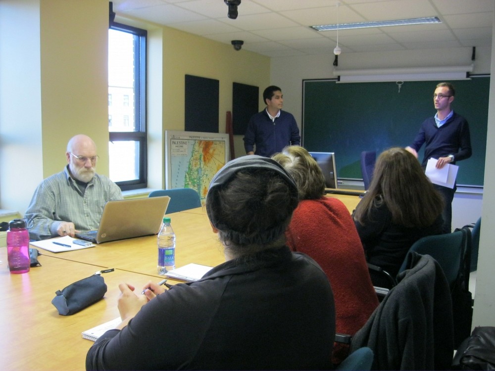Jos&eacute;-Miguel Escobar-Zuniga, David Koussens et les &eacute;tudiants
