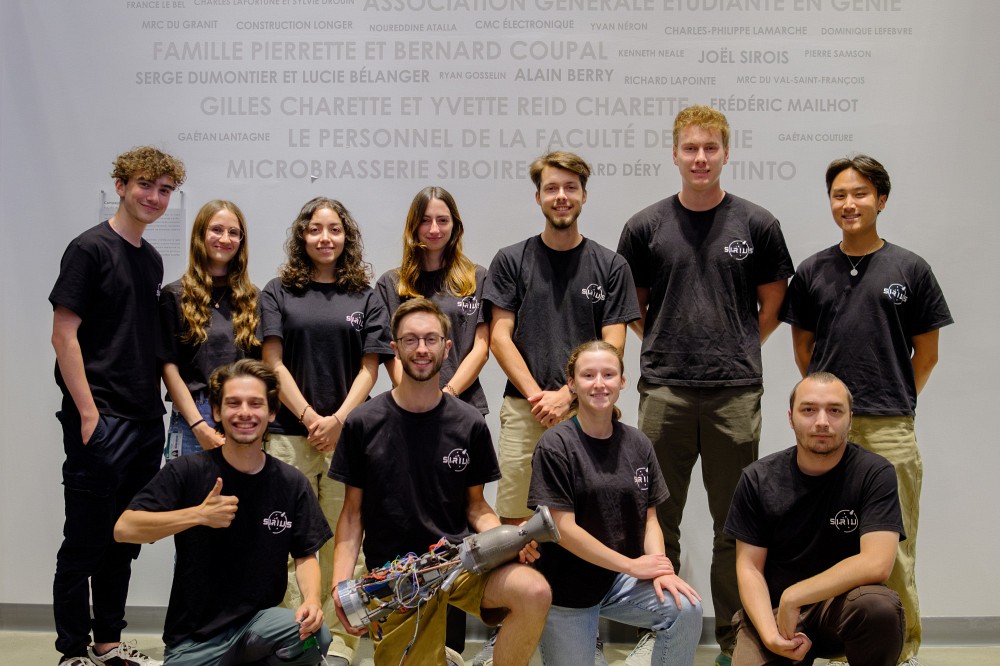 Des membres de l'&eacute;quipe &eacute;tudiante SIRIUS apr&egrave;s sa plus r&eacute;cente comp&eacute;tition, Launch Canada Challenge, en ao&ucirc;t 2025.