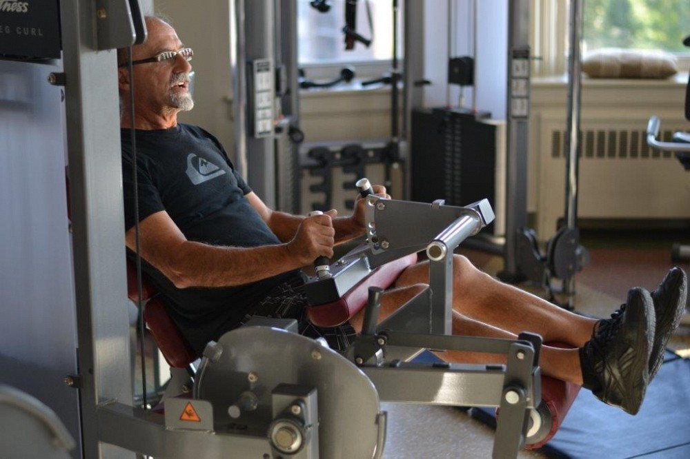 Trois groupes d'hommes &acirc;g&eacute;s ont particip&eacute; &agrave; la recherche de la professeure Isabelle Dionne.