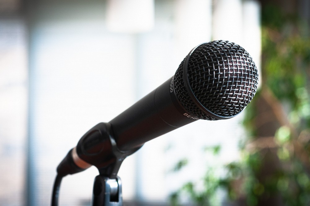 Ma th&egrave;se en 180 secondes est une comp&eacute;tition internationale de vulgarisation orale s&rsquo;adressant aux membres de la communaut&eacute; &eacute;tudiante de 3e&nbsp;cycle.