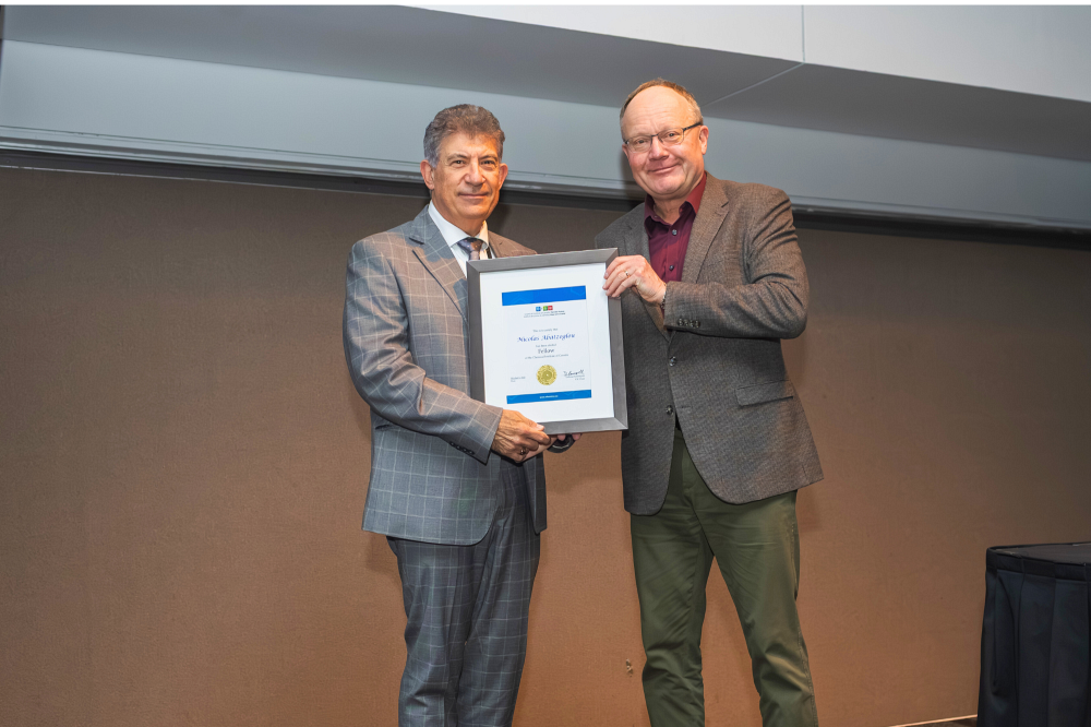 Le professeur Nicolas Abatzoglou et le&nbsp;Dr Dietmar Kennepohl