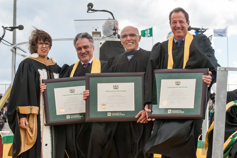 La rectrice Luce Samoisette et les r&eacute;cipiendaires du prix Grande distinction, soit Laurent Amar, Jean-Pierre Adoul et Sylvain Desjardins.