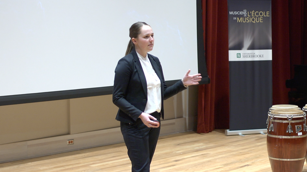 Claudie Bertounesque pr&eacute;sente son projet &laquo;&nbsp;Compositrice de musique nouvelle de film et pour orchestre&nbsp;&raquo;.