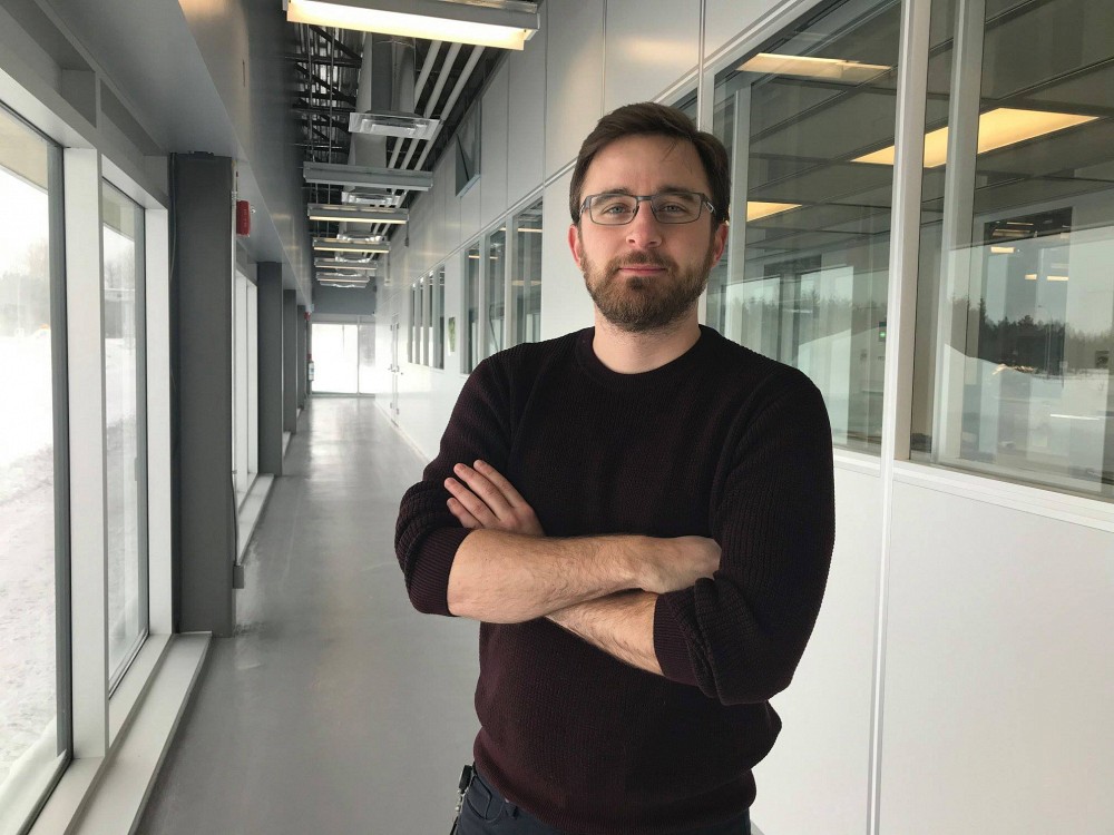 Yann Beilliard,&nbsp;professionnel de recherche dans l&rsquo;&eacute;quipe du Pr Dominique Drouin au 3IT, membre du LN2