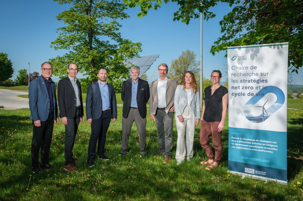 Jean Roy, doyen de la Facult&eacute; de gestion; Jean Proulx, doyen de la Facult&eacute; de g&eacute;nie; Pr Ben Amor, co-titulaire de la&nbsp;Chaire, Facult&eacute; de g&eacute;nie;&nbsp;Ga&eacute;tan Couture, vice-pr&eacute;sident, Soutien aux op&eacute;rations en transport, EXP, membre du cabinet de la Grande Campagne de financement de la Fondation et ambassadeur de la Facult&eacute; de g&eacute;nie;&nbsp;Dominique Nadeau, vice-pr&eacute;sident ex&eacute;cutif, B&acirc;timent et Industrie, EXP;&nbsp;Julie Pellerin, directrice, Transition &eacute;nerg&eacute;tique, EXP; Pre Marie-Luc Arpin,&nbsp;co-titulaire de la&nbsp;Chaire,&nbsp;&Eacute;cole de gestion.