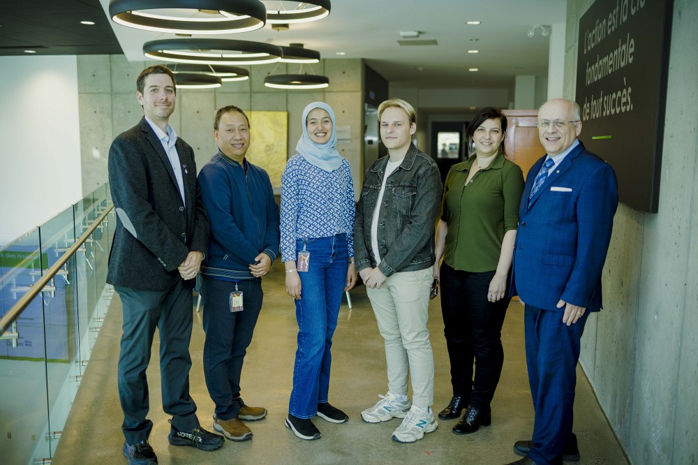 Pr Jean-Fran&ccedil;ois Boulanger, cotitulaire de la chaire, Thanh Tung Lai, Chaimaa Kada, J&eacute;r&eacute;my Longeron, Amira Merchichi, Pr Gervais Soucy, cotitulaire de la chaire.