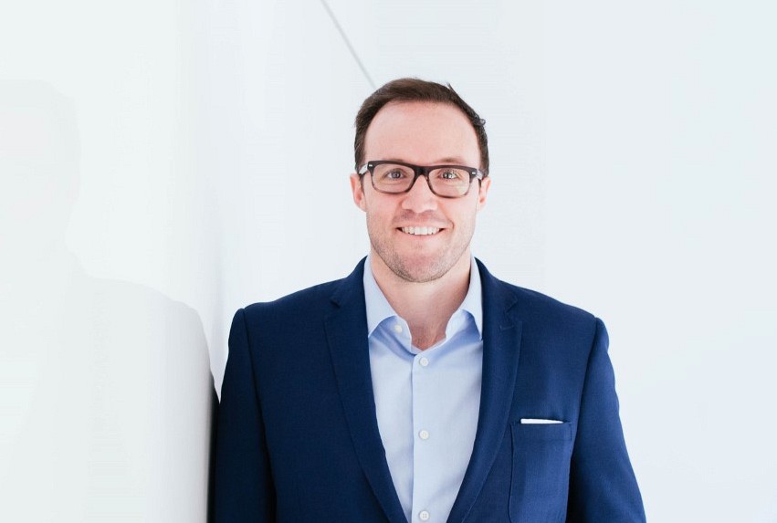 Le professeur Maxime Descoteaux est professeur-chercheur au D&eacute;partement d'informatique de la Facult&eacute; des sciences et du Centre de recherche du CHUS.