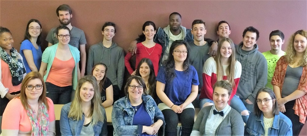 Le groupe d'&eacute;tudiantes et d'&eacute;tudiants en grande pr&eacute;paration pour leur stage en Ha&iuml;ti en mai prochain!