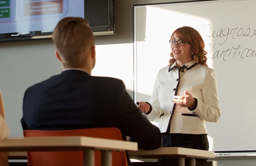 Nathalie Cadieux est professeure au D&eacute;partement de management et gestion des ressources humaines