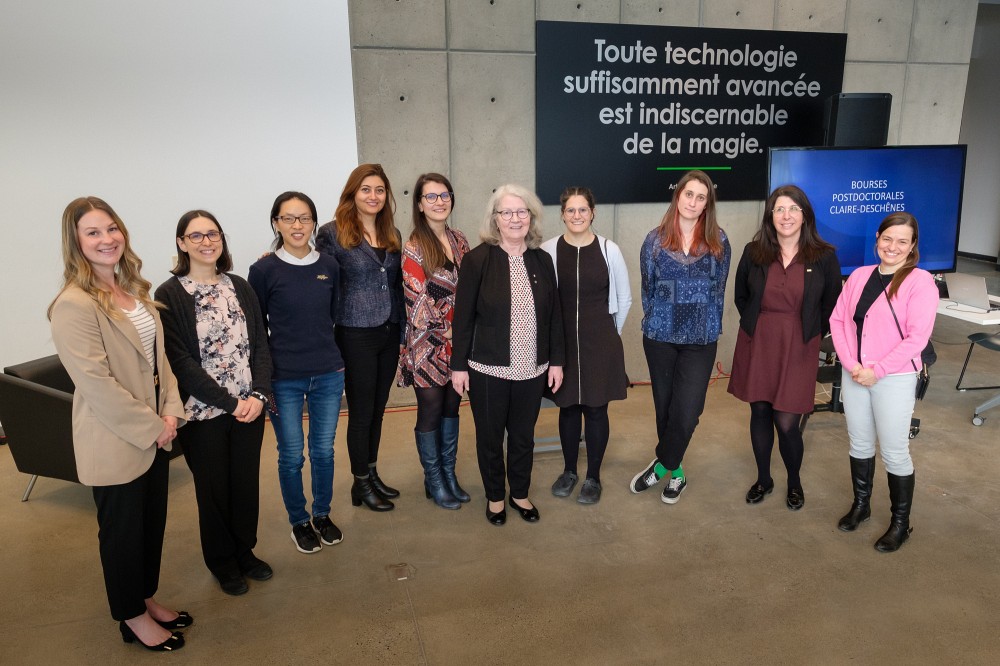 Dans l'ordre habituel : Audrey Anne Blanchet, coordonnatrice EDI; Ilaria Rubino, g&eacute;nie biotechnologique; Wen Ma, g&eacute;nie chimique; Leyla Amiri, g&eacute;nie m&eacute;canique; Adina Penchea, g&eacute;nie robotique; Claire Desch&ecirc;nes; Vanessa Di Battista, g&eacute;nie civil; Gwena&euml;lle Hamon, g&eacute;nie &eacute;lectrique; Pre Nathalie Roy, vice-doyenne &agrave; la formation et &agrave; l'EDI; et Pre Eve Langelier, titulaire de la Chaire pour les femmes en sciences et en g&eacute;nie (Qc).