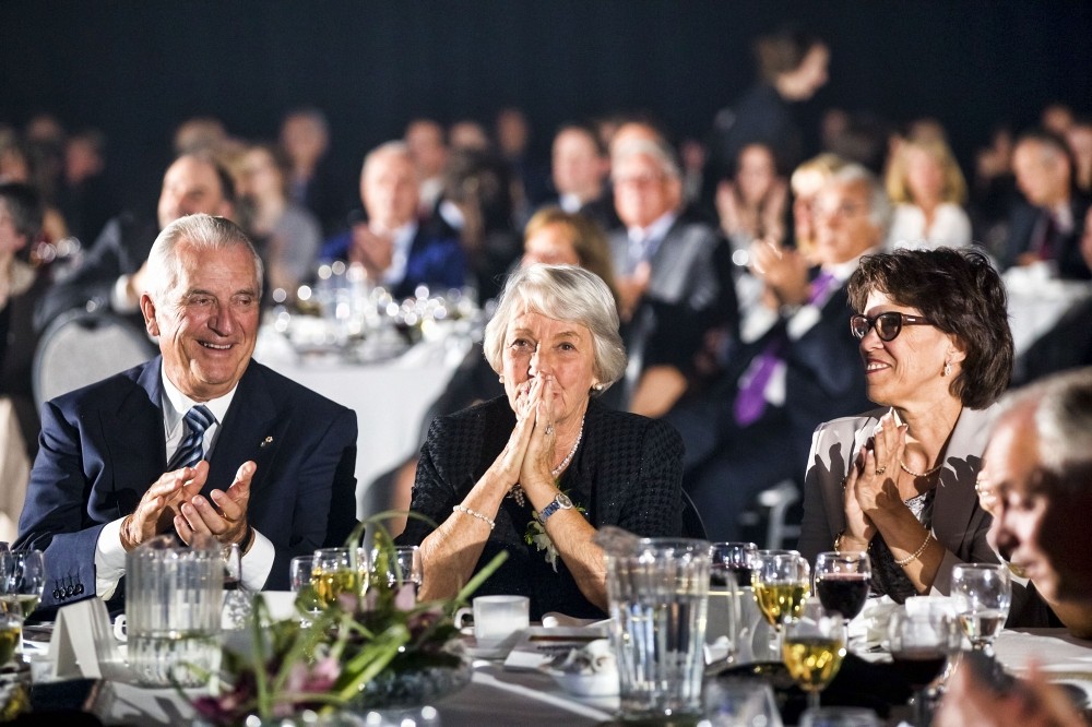 La nouvelle Grande ambassadrice, Claire B. Beaudoin, a re&ccedil;u un vibrant hommage mettant en valeur son engagement et le d&eacute;vouement.