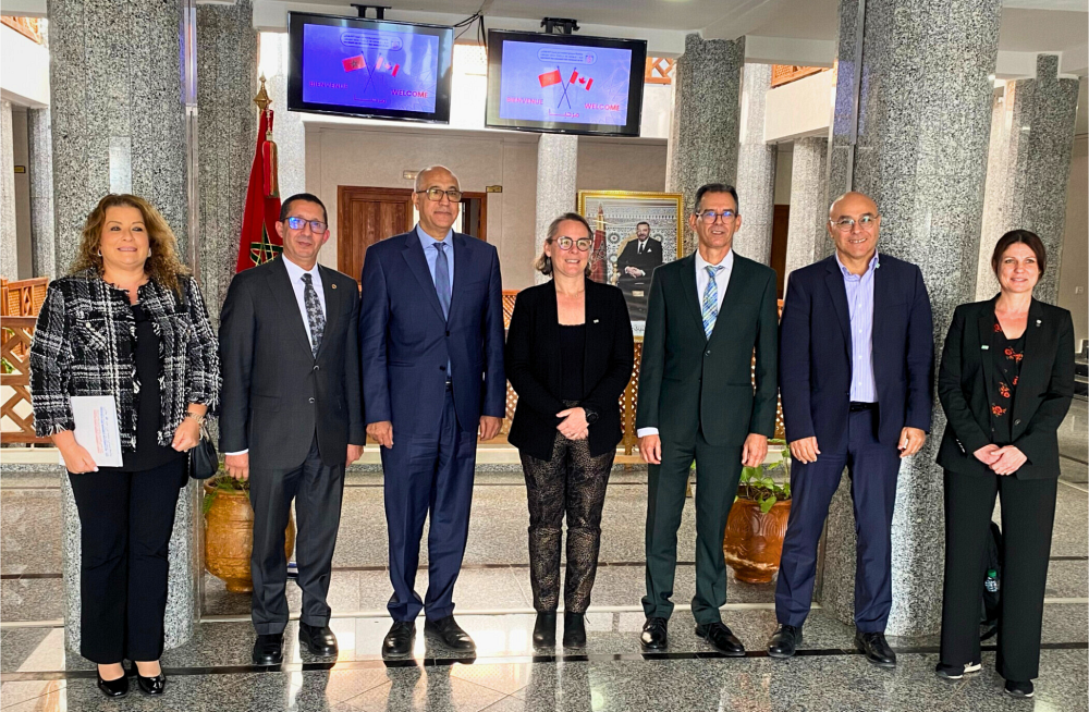 Pascale Lafrance, directrice g&eacute;n&eacute;rale et Carine Huilier, charg&eacute;e de mission d'USherbrooke Internationale, accompagn&eacute;es des vice-pr&eacute;sidents Abdelrhani Elachqar et El Mestafa El Hadrami de l'Universit&eacute; Sidi Mohamed Ben Abdellah, &agrave; F&egrave;s au Maroc.