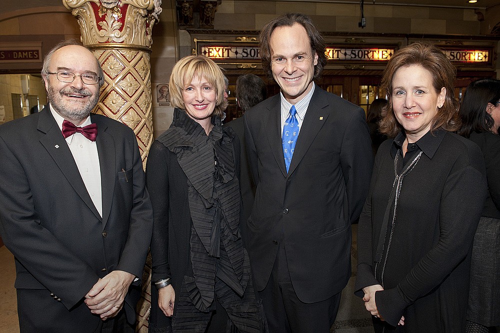 Me Andr&eacute;-Gilles Brodeur, pr&eacute;sident de l'ADDUS, l'honorable Carole Hall&eacute;e, copr&eacute;sidente d'honneur, Me S&eacute;bastien Lebel-Grenier, doyen de la Facult&eacute; de droit, et l'honorable Line Samoisette, copr&eacute;sidente d'honneur.