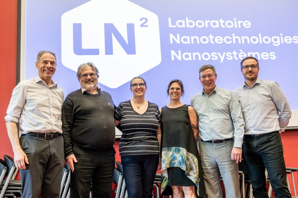 Paul Charette, directeur du 3IT, Vincent Aimez, directeur adjoint du LN2, Christelle Hauchard, coordonnatrice du LN2, C&eacute;line Verch&egrave;re, directrice associ&eacute;e du LN2, Jean-Pierre Perreault, recteur de l'UdeS, Denis Machon, directeur du LN2.Photo : Fournie