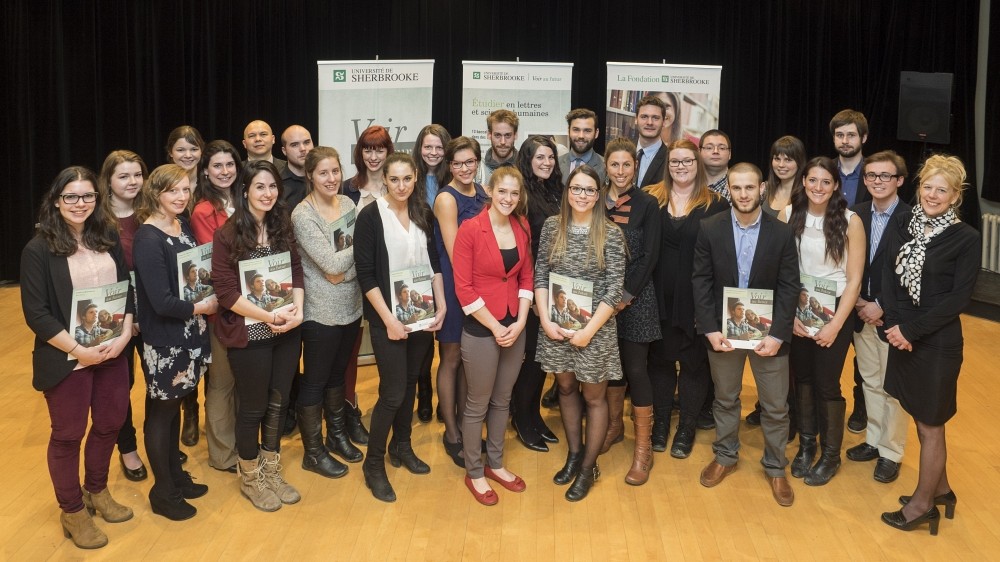 Les r&eacute;cipiendaires des bourses 2014-2015 de la Facult&eacute; des lettres et sciences humaines.