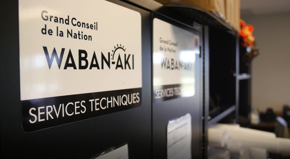 Au cours des derni&egrave;res ann&eacute;es, le Grand Conseil de la Nation Waban-Aki a accueilli plus de 15 stagiaires issus des programmes de baccalaur&eacute;at en g&eacute;nie civil et du b&acirc;timent ainsi que de la ma&icirc;trise en environnement.