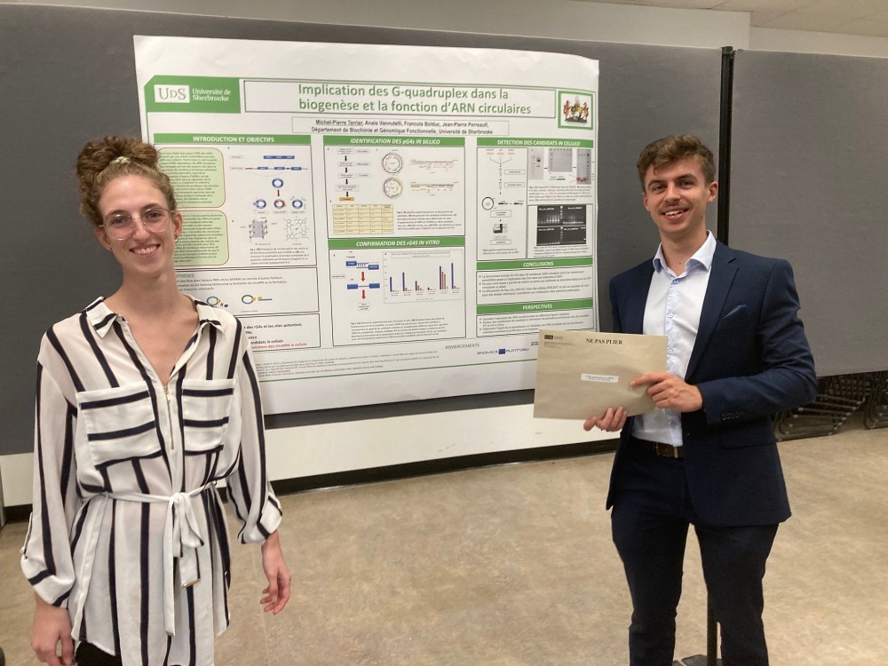 Michel-Pierre Terrier, en compagnie de Am&eacute;lie G&eacute;linas de l'AGEBUS.