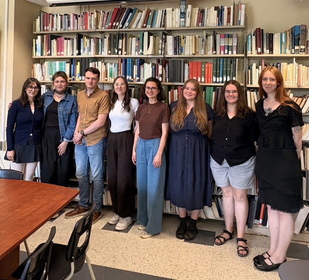 De gauche &agrave; droite : Lily-Maude Harvey, Marguerite Diotte, Th&eacute;odore Dallaire, Jade Boisclair, Ann-Marie Fournier, Cl&eacute;mence Lafleur, Mathilde Lavoie et Alicia Dubois