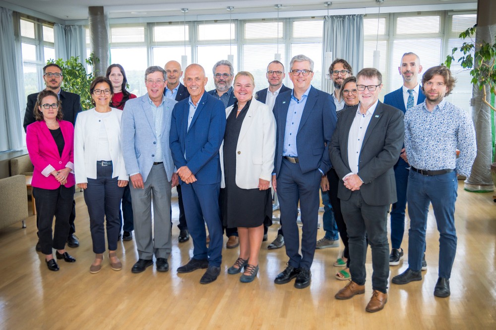 L&rsquo;Universit&eacute; de Sherbrooke et le Centre national de recherche scientifique (CNRS) cumulent plusieurs ann&eacute;es de collaboration en recherche. Une rencontre d&rsquo;importance s&rsquo;est tenue entre les deux organisations le 27 ao&ucirc;t.