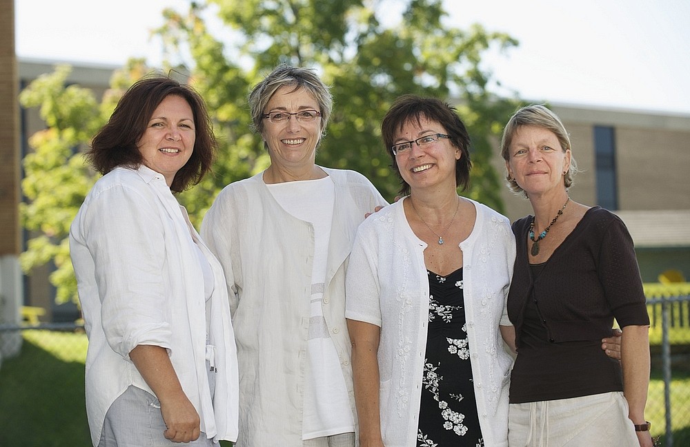 L&rsquo;&eacute;quipe responsable du projet est compos&eacute;e de Lina Martel, conseill&egrave;re p&eacute;dagogique r&eacute;pondante locale Performa au C&eacute;gep de Saint-Hyacinthe, L&eacute;ane Arsenault, directrice du secteur Performa, Lise-St-Pierre, professeure au D&eacute;partement de p&eacute;dagogie de la Facult&eacute; d'&eacute;ducation, et Sonia Drouin, conseill&egrave;re p&eacute;dagogique.