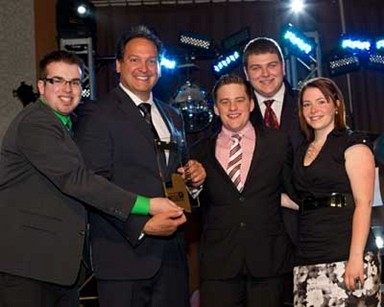 Maxime-Olivier Hinse, un dignitaire, Andr&eacute; Marois, Samuel Labrie et Marianne Drouin.