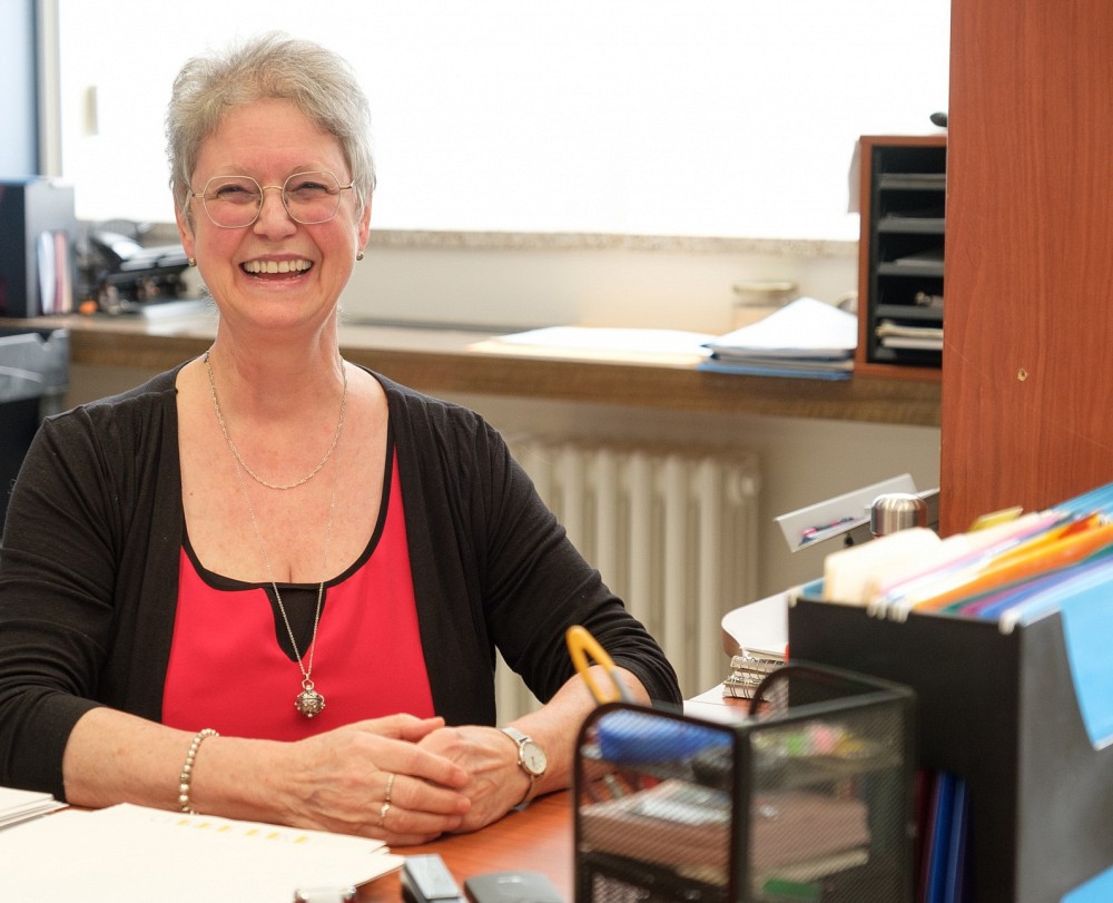 Solange Th&eacute;riault, secr&eacute;taire de Direction du D&eacute;partement de chimie