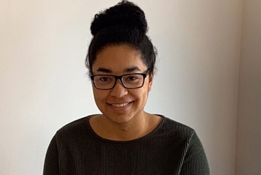 Grandement int&eacute;ress&eacute;e par le volet pr&eacute;vention depuis le d&eacute;but de son baccalaur&eacute;at en kin&eacute;siologie, Oulimata Fall a effectu&eacute; un stage chez Eurovia o&ugrave; son principal mandat &eacute;tait d&rsquo;aider &agrave; la diminution des accidents de travail li&eacute;s aux troubles musculosquelettiques.