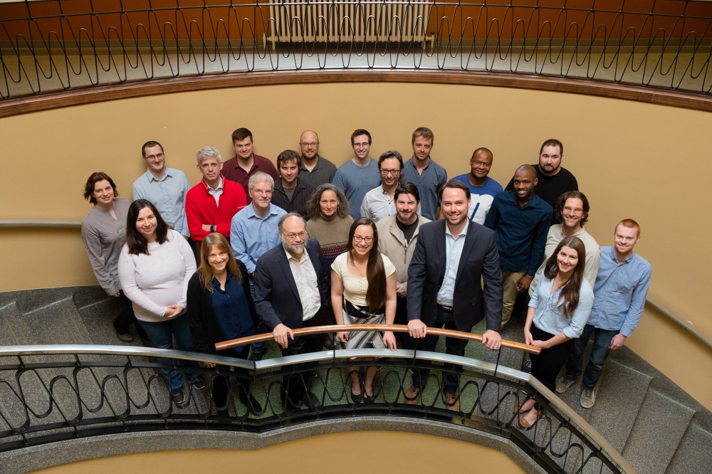 L'expertise de l'Universit&eacute; de Sherbrooke sera mise &agrave; contribution pour le d&eacute;ploiement de cette plateforme novatrice, notamment gr&acirc;ce au Groupe de recherche interdisciplinaire en informatique de la sant&eacute; (GRIIS), qui jouera un r&ocirc;le de premier plan en recherche et d&eacute;veloppement informatique.