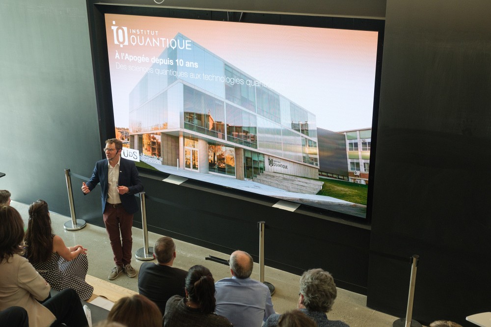 Professeur Alexandre Blais, directeur scientifique de l'Institut quantique de l'Universit&eacute; de Sherbrooke.Photo : Michel Caron - UdeS