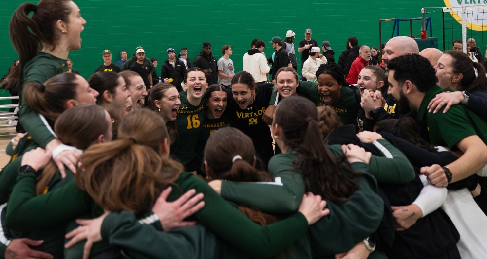 Apr&egrave;s une victoire sans &eacute;quivoque dimanche apr&egrave;s-midi, le Vert & Or file ainsi vers la finale provinciale ainsi que le Championnat canadien &agrave; Vancouver au mois de mars.