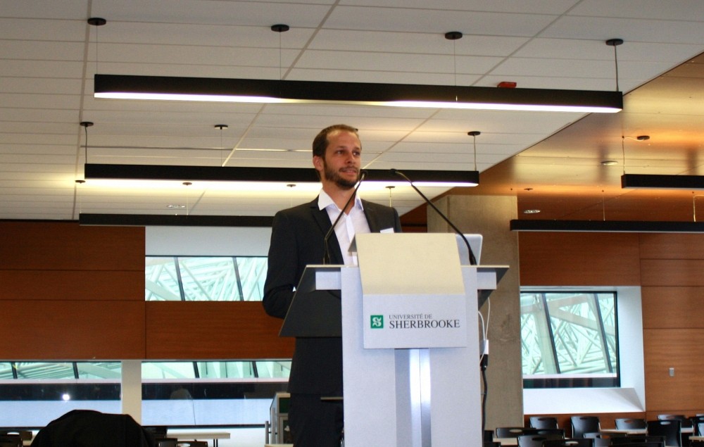 Nicolas Milot, charg&eacute; de projet principal &agrave; la TCR, a offert une conf&eacute;rence &agrave; une&nbsp;quarantaine d&rsquo;&eacute;tudiantes et d'&eacute;tudiants au programme de ma&icirc;trise en environnement du Centre universitaire de formation en environnement et d&eacute;veloppement durable (CUFE).
